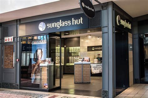 sunglass hut mississauga.